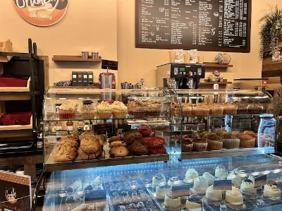 Crumbly Cafe & Bakery