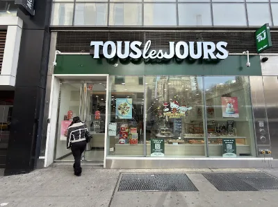 TOUS les JOURS Bakery Café - Madison Square Park