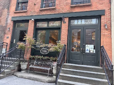 Almondine Bakery